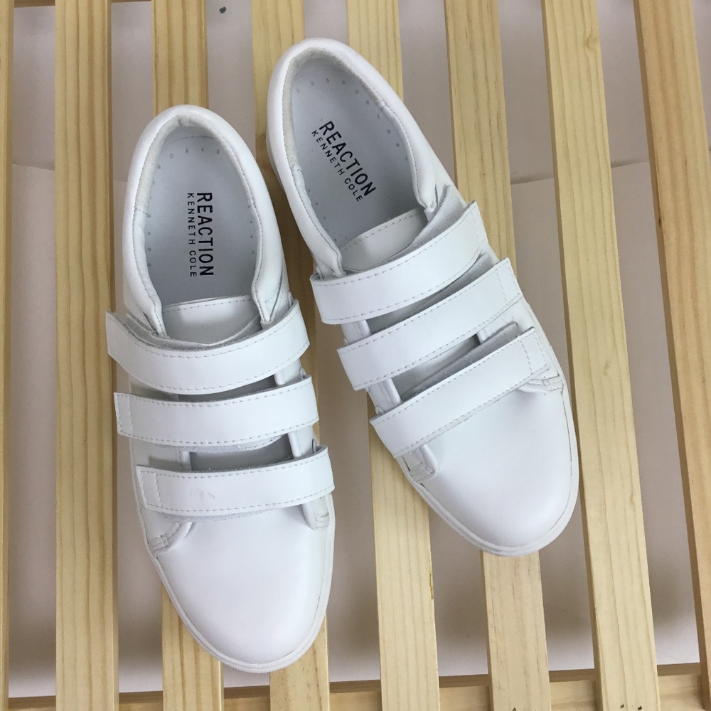 Kenneth Cole REACTION Jovie White Leather Sneakers - Picture 2 of 4